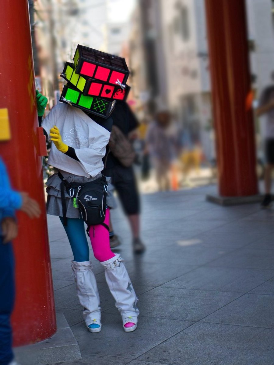 人間さんがいっぱい...!!✨️
遊んでくれるかな〜