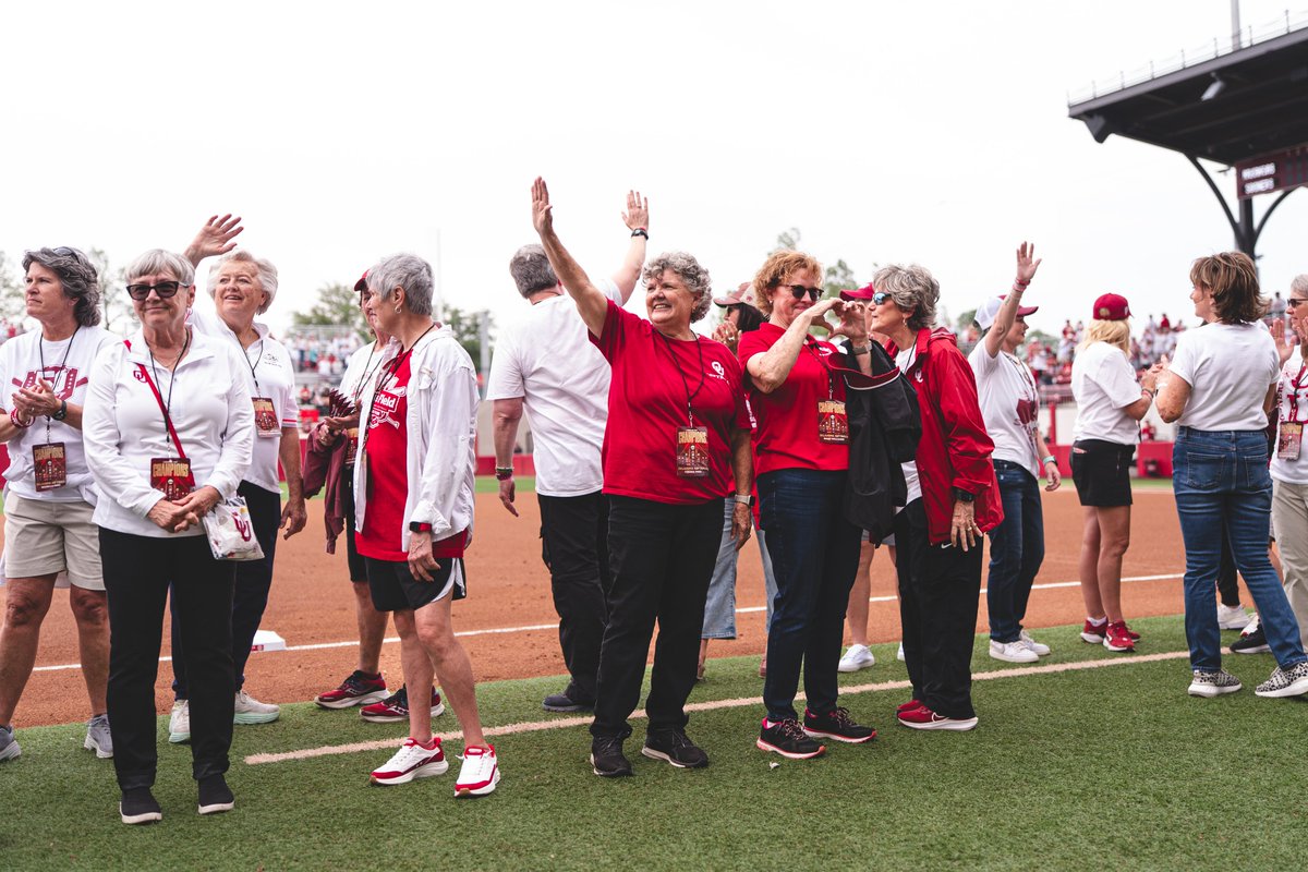 Oklahoma Softball tweet media