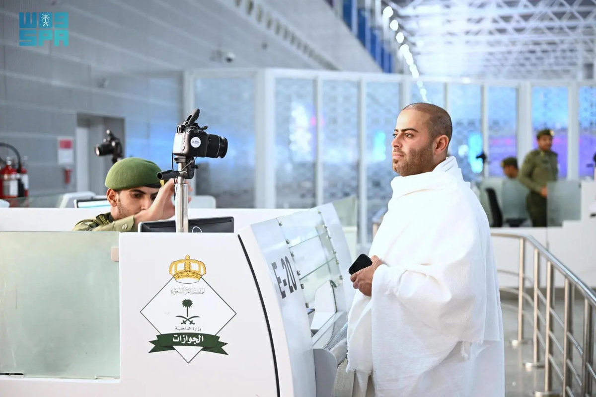 arabnews's tweet image. #SaudiArabia reiterates #Hajj permit rule to safeguard pilgrims for 2026 arab.news/6cgsu

#Hajj2026