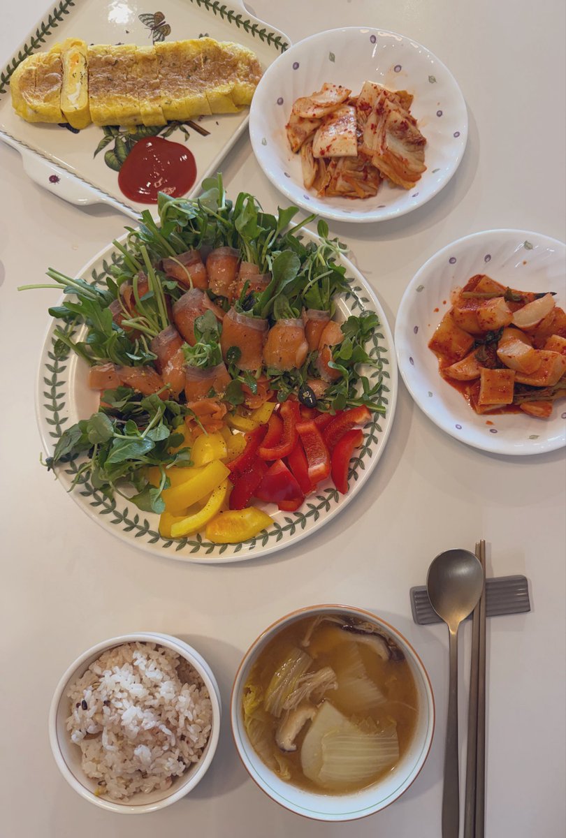 주말엔 배불러도 세 끼 다 챙겨먹는 날이잖아요😆