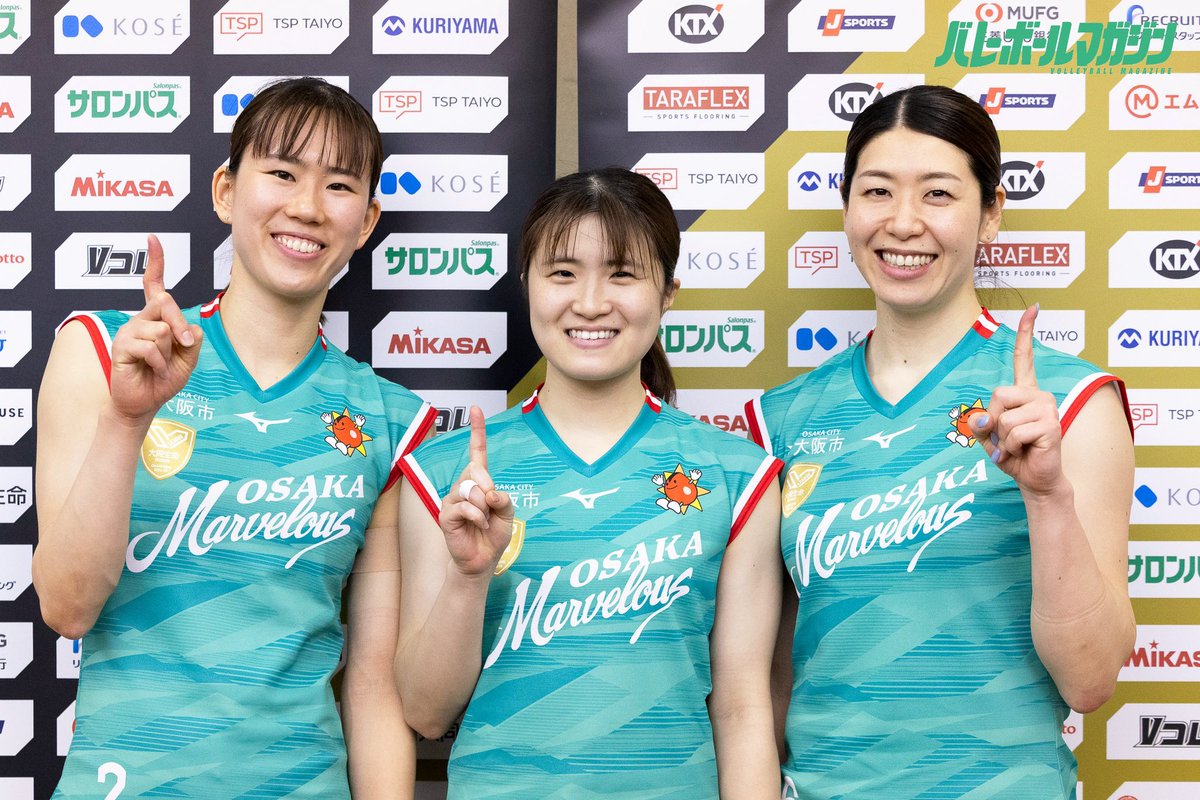 vbm_link's tweet photo. GAME1は #大阪マーヴェラス が先勝💪

「エラーの少ない試合」だったと酒井大祐監督は勝因を語りました。

激闘必至のGAME2を制するのは守りの大阪MVか攻めのNEC川崎か。16:00に火蓋は切られます🔥

#田中瑞稀 主将
#東美奈 選手
#林琴奈 選手

撮影 堀江丈
#バレーボール #バレマガ https://t.co/8JMvuj6R60