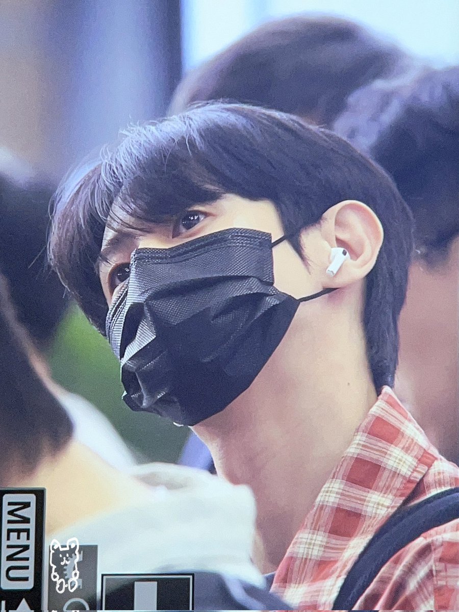 haribo_rang's tweet image. 260418 요섭 GMP 출국 preview

잘갔다와 💛

#하이라이트 #비스트 #Highlight #Beast
#양요섭  #요섭 #YOSEOP #YANGYOSEOP