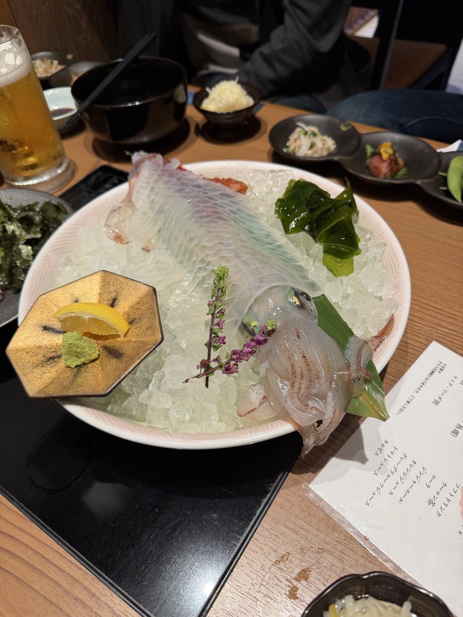 rifutmenk's tweet photo. 昨日はもつ鍋～
このイカ生きてやがる…！？ https://t.co/BAOwrrTjR8
