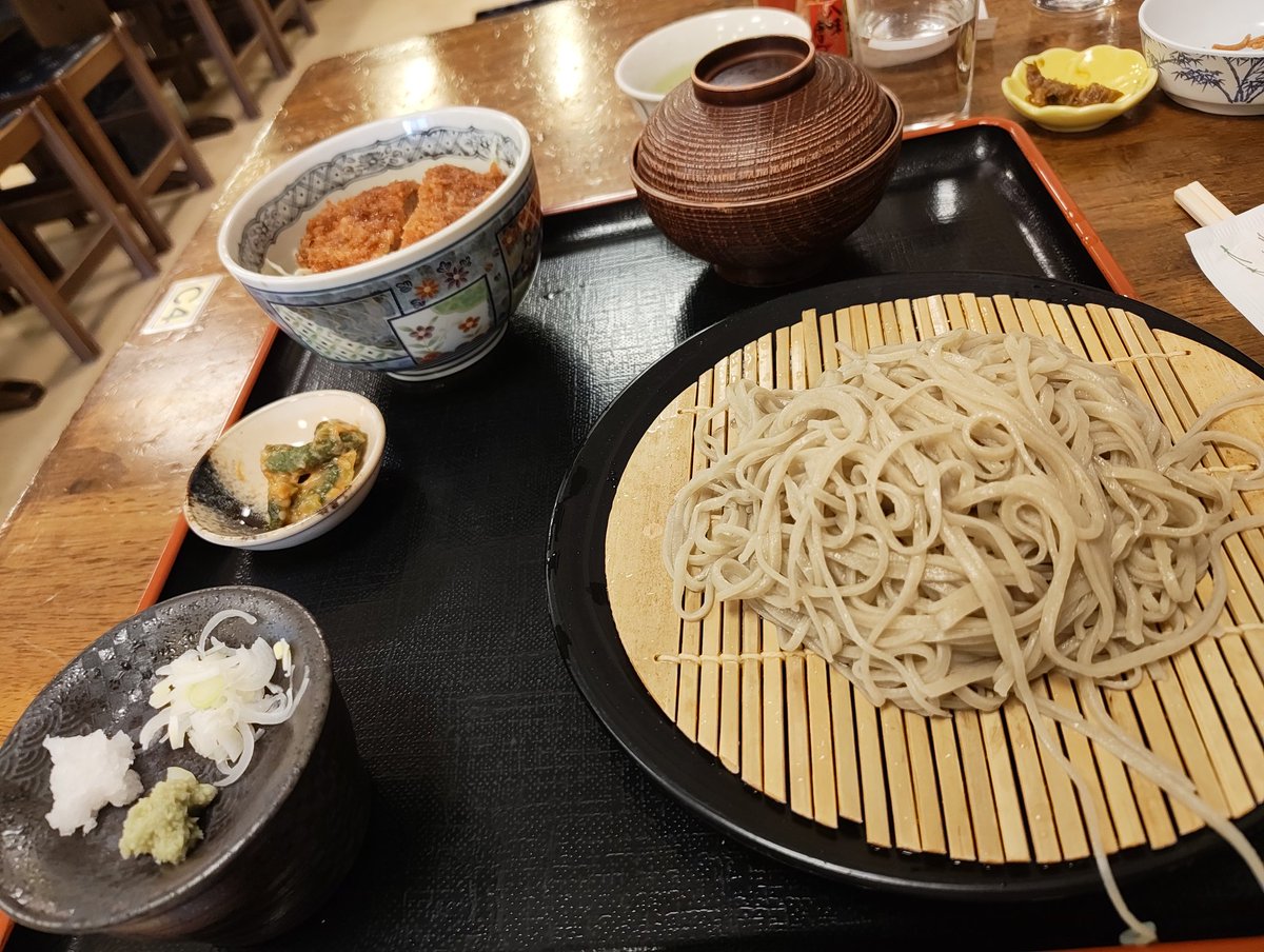 えびな🦐|自然体から”ファン”ができるLP・SNS制作デザイナー tweet media