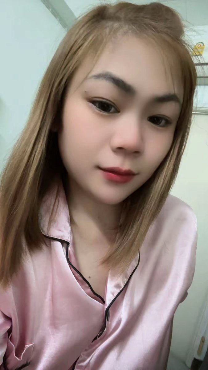 U n k n o w tweet media