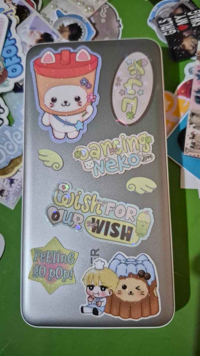 Fina🍍 tweet media