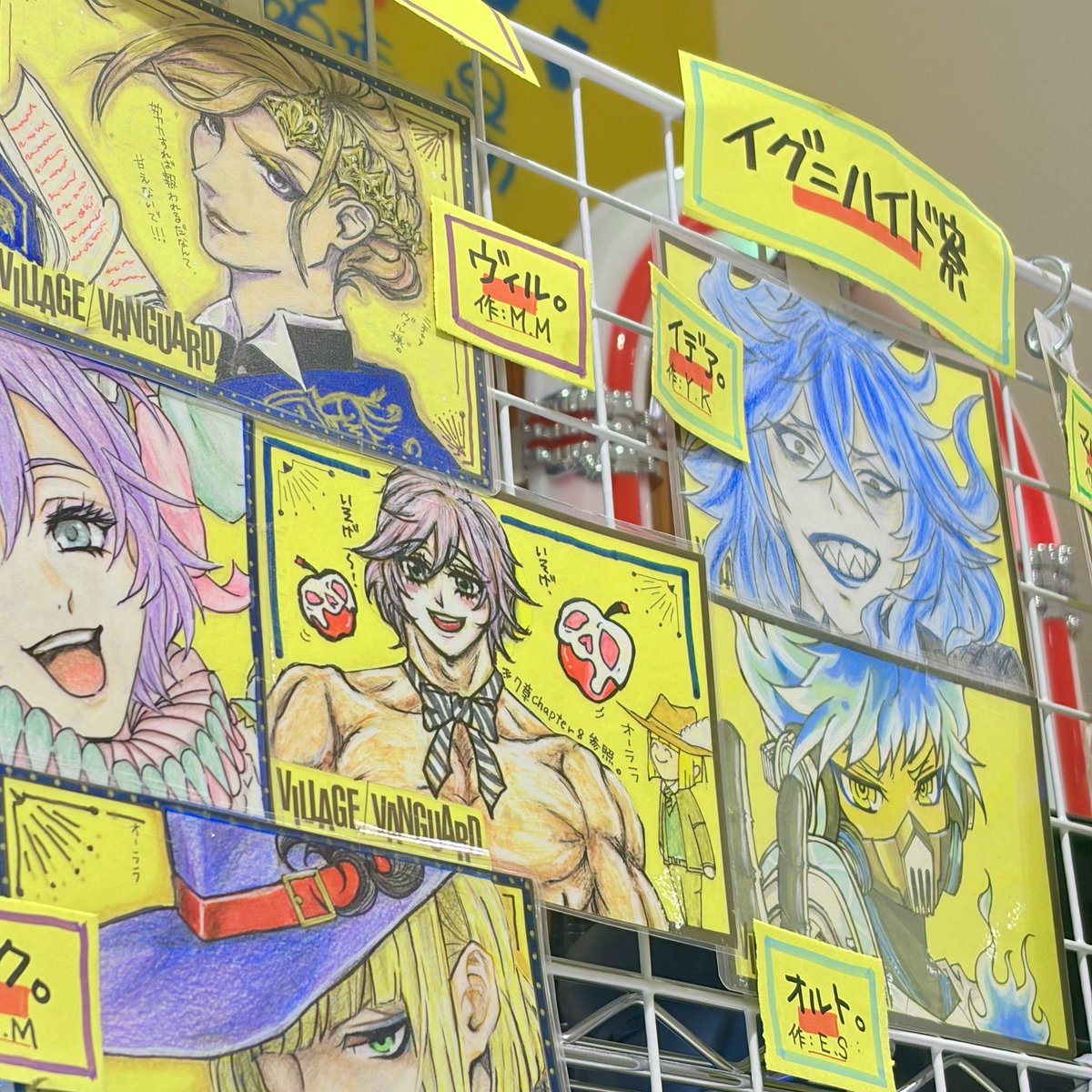 vvs00663's tweet photo. ”ツイステ展in名古屋”はじまりましたが、
ヴィレヴァンアウトレット常滑でも、 ツイステイラスト展 を勝手に開催中❣️
スタッフみんなで描いた渾身のイラストを、#ツイステ コーナー上に展示しています🖼🎶頑張って描いたので、ぜひ見に来てくださーい！！🧙🏻‍♂️🌟写真撮影もOK❣️◎ https://t.co/eGlwADegow