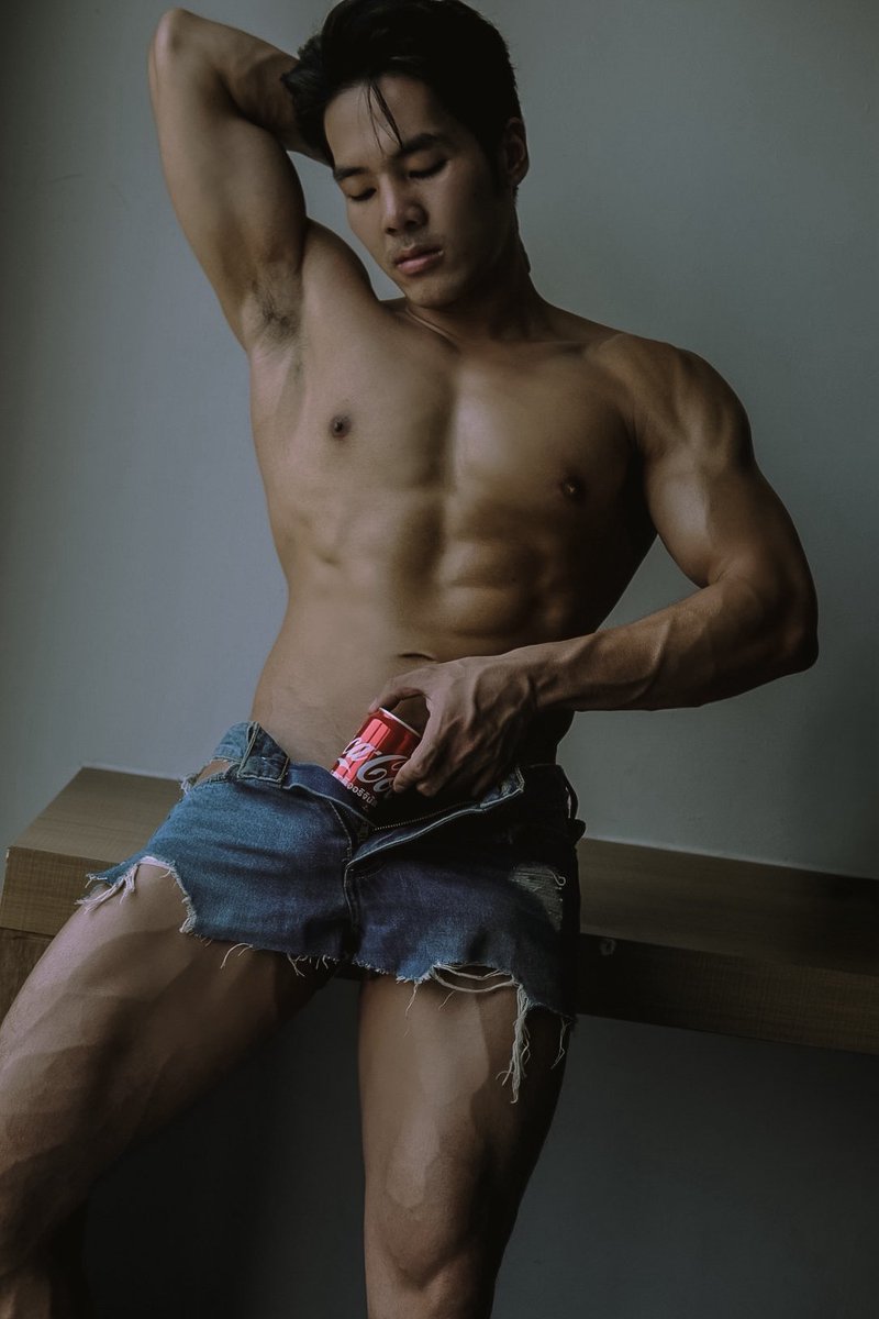 ksabsabb's tweet image. COKE - CAN - COCK 🍾 Benz X #BasShot