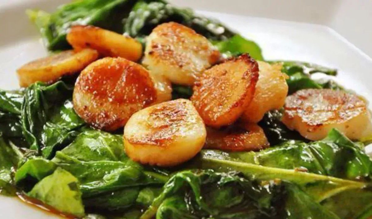 Living_Lou's tweet image. My favourite scallop recipe!

It uses scallops, butter + wine &amp;gt;&amp;gt;buff.ly/2Fug5bH 
#foodie #seafood