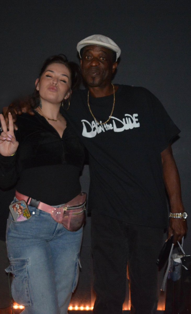 BBLUNTEDltd's tweet photo. Got high as hell with #DevinTheDude to start my 420 off the right way 😎😎😮‍💨 https://t.co/CXgMjQHTZ7