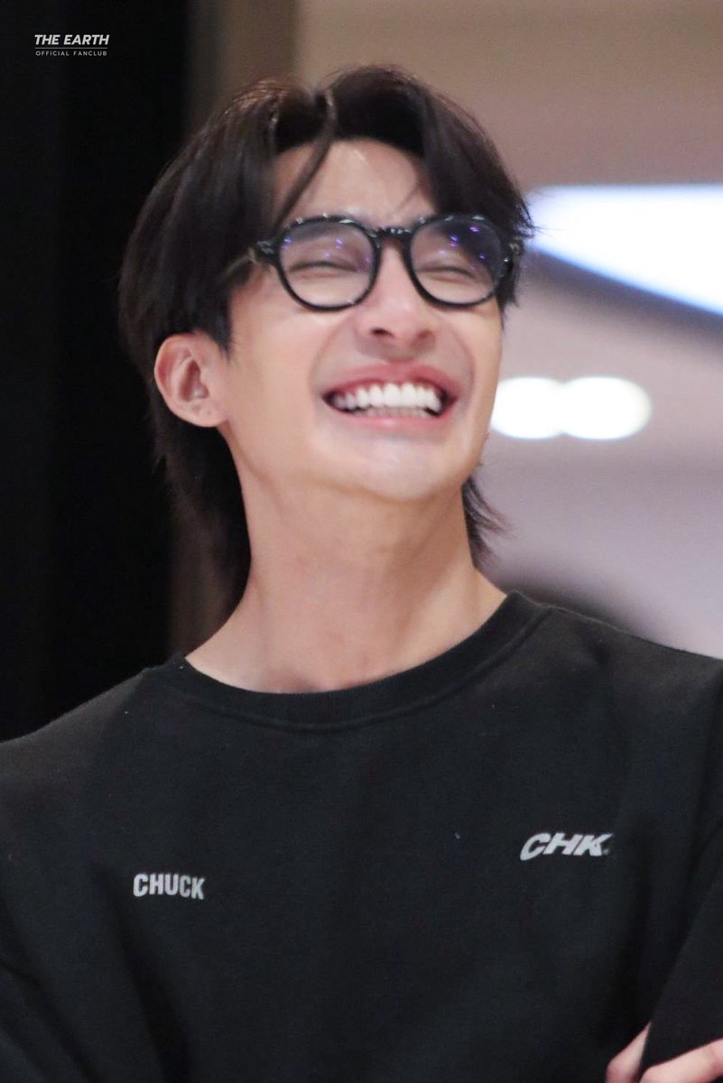 EarthOfficialFC's tweet image. เจ้าของรอยยิ้มของโลก (:

[20260417] - #OnlyFriendsDreamOnEP8

Earth Pirapat 
@Earth_Pirapat #EarthPirapat