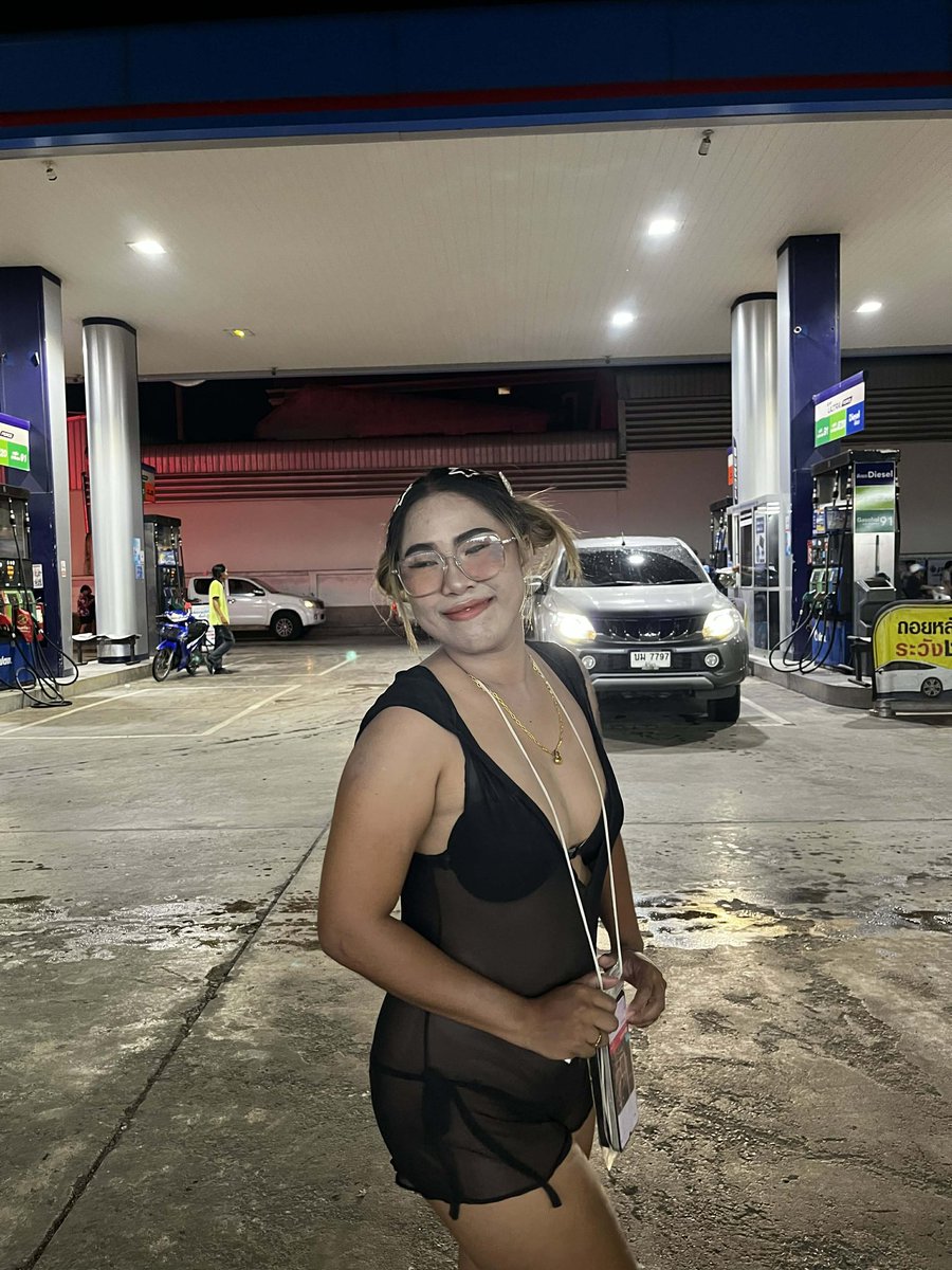 พลอย นะเนี้ย tweet media