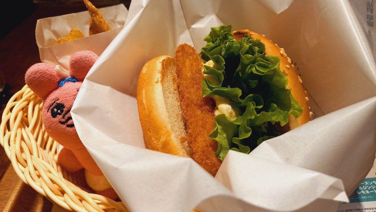 りかさん tweet media