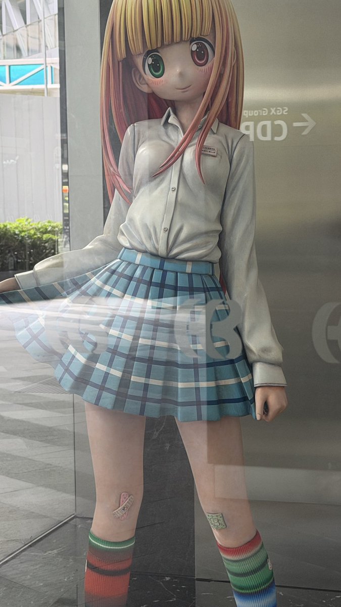 PlateNotesJP's tweet image. 世界のどこかで思いがけず奈良美智さんとMr. さんに会えたときの幸せったら‥‥♡

#YoshitomoNara
#Mr. 
#weekend