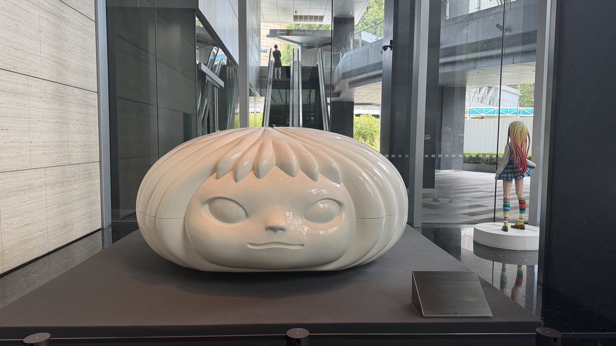 PlateNotesJP's tweet image. 世界のどこかで思いがけず奈良美智さんとMr. さんに会えたときの幸せったら‥‥♡

#YoshitomoNara
#Mr. 
#weekend