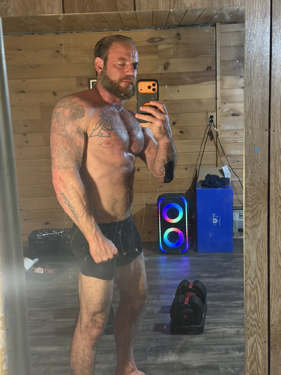 William Wieczorek tweet media