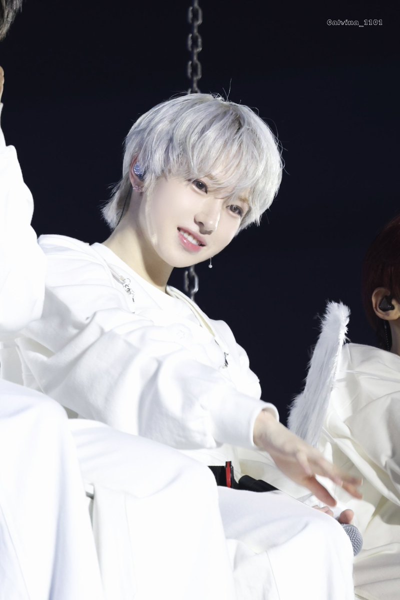 Calvina_ tweet media