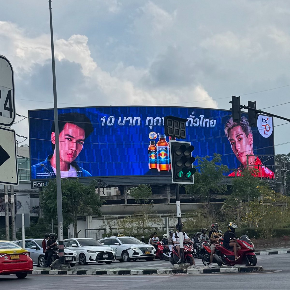 𝗰𝗮𝗽𝘁𝗮𝗶𝗻 𝗮𝗺𝗲𝗿𝗶𝗰𝗮𝗻𝗼 tweet media