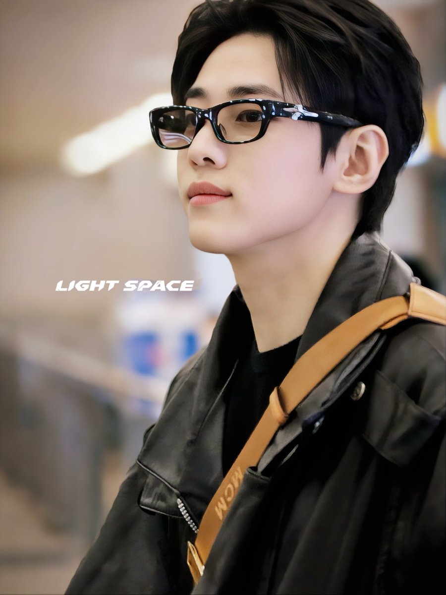 박재찬시그널만렙_LIGHT SPACE tweet media
