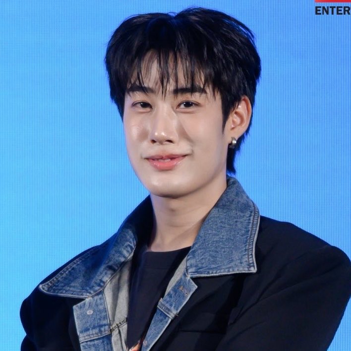 little b ꙳ ⭐️ tweet media