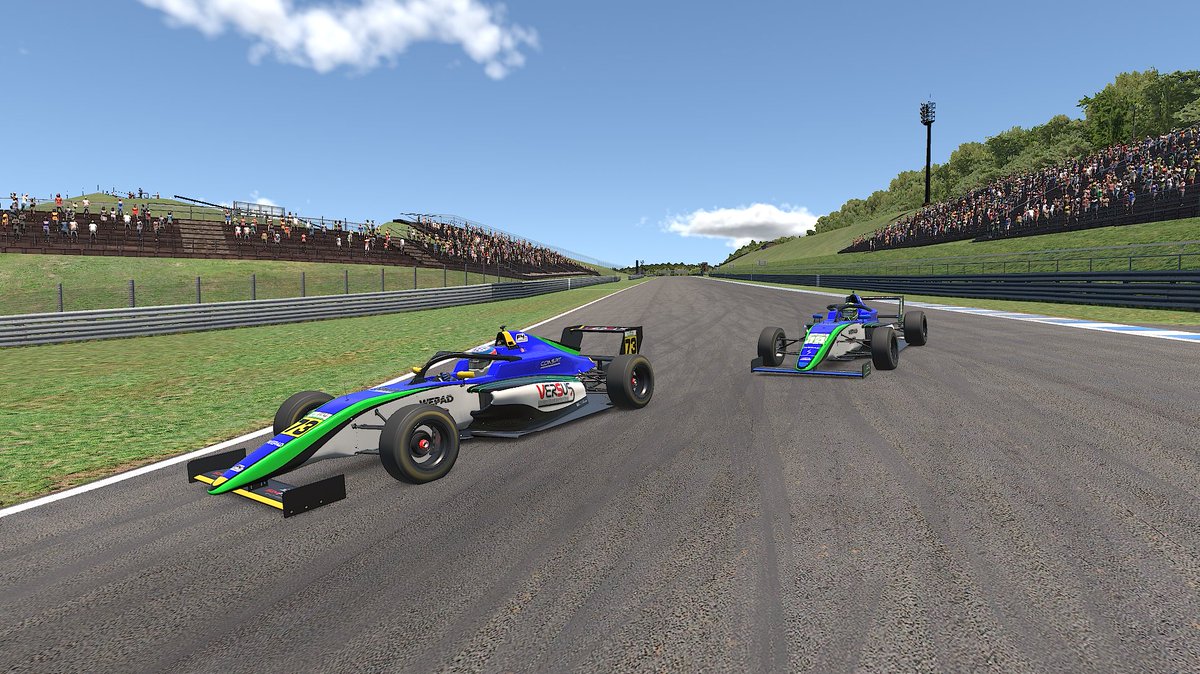 【RaceDAY】
本日20時～配信
全日本 e-F4選手権 開幕戦 富士
VERSUS e-SPORTS TEAMからは
鈴木 颯真(<a href="/Gokigen_SOUMA/">ごきげんそうま</a> )が出場します。

応援どうぞよろしくお願います！

配信は
youtube.com/live/5waBNIxT9…