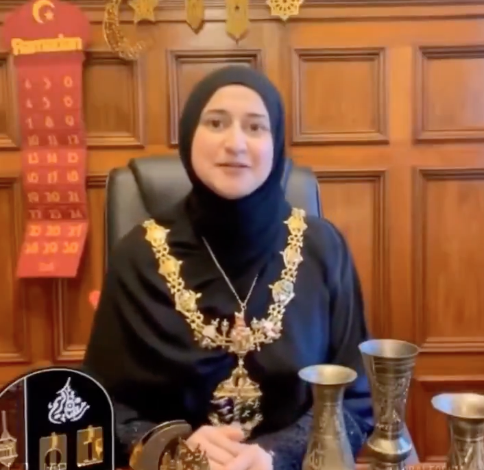 英国は乗っ取られたと思う人✋