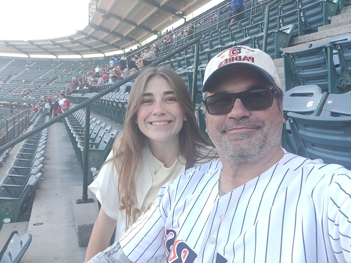 b-rand I tweet media