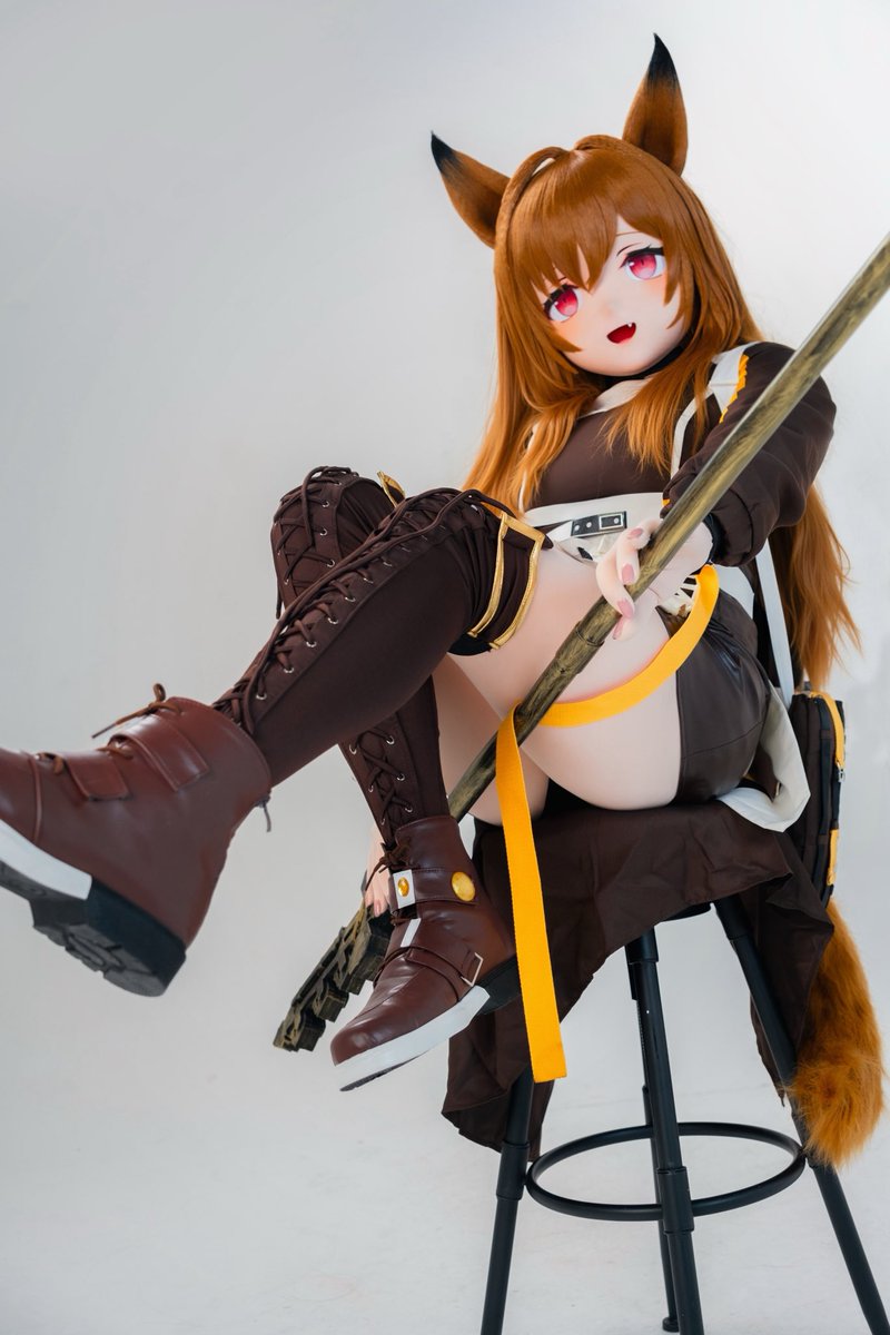 ceobeeat's tweet photo. “感觉小刻又长肉肉了…”
“卡哇！咬你哦！”
📷：@phy_yaezaki 
🔧：@shinoharanagi @skykigurumi 
#kigurumi #着ぐるみ #Arknights https://t.co/M3Qm0C4VpA