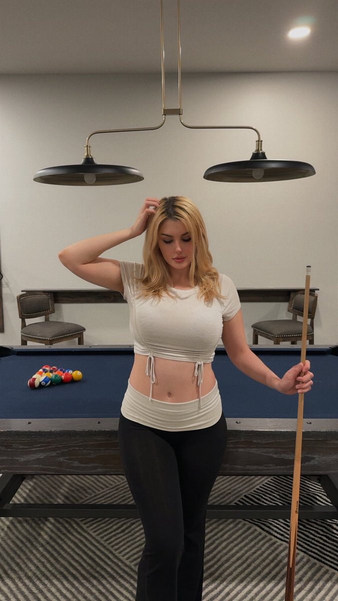 AvaAimesX's tweet image. up for a game ??

#pool #pooltable #poolgame