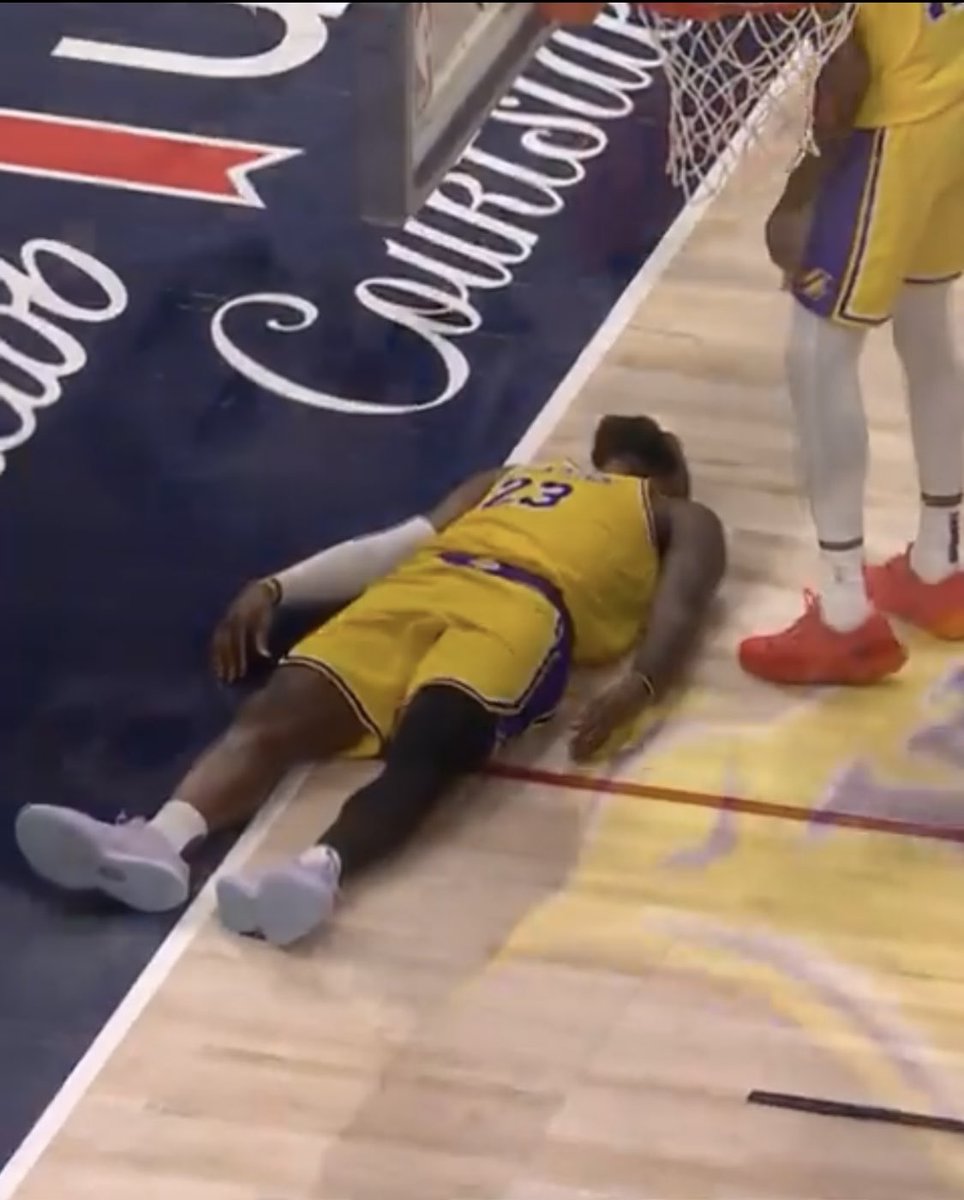 [insert name here] tweet media