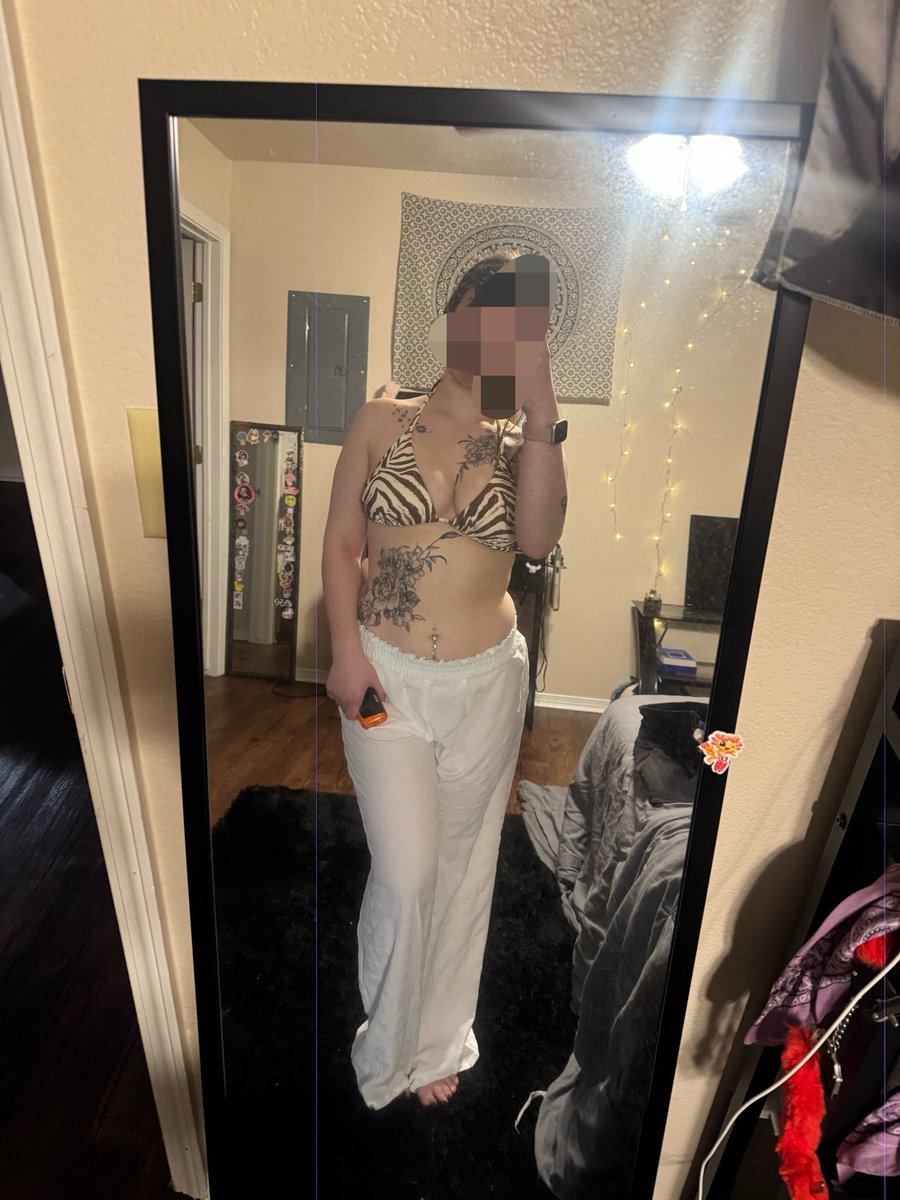 carmelapple06's tweet image. do you like my bathing suit😽 ? #content #wlw #dms #bathingsuit