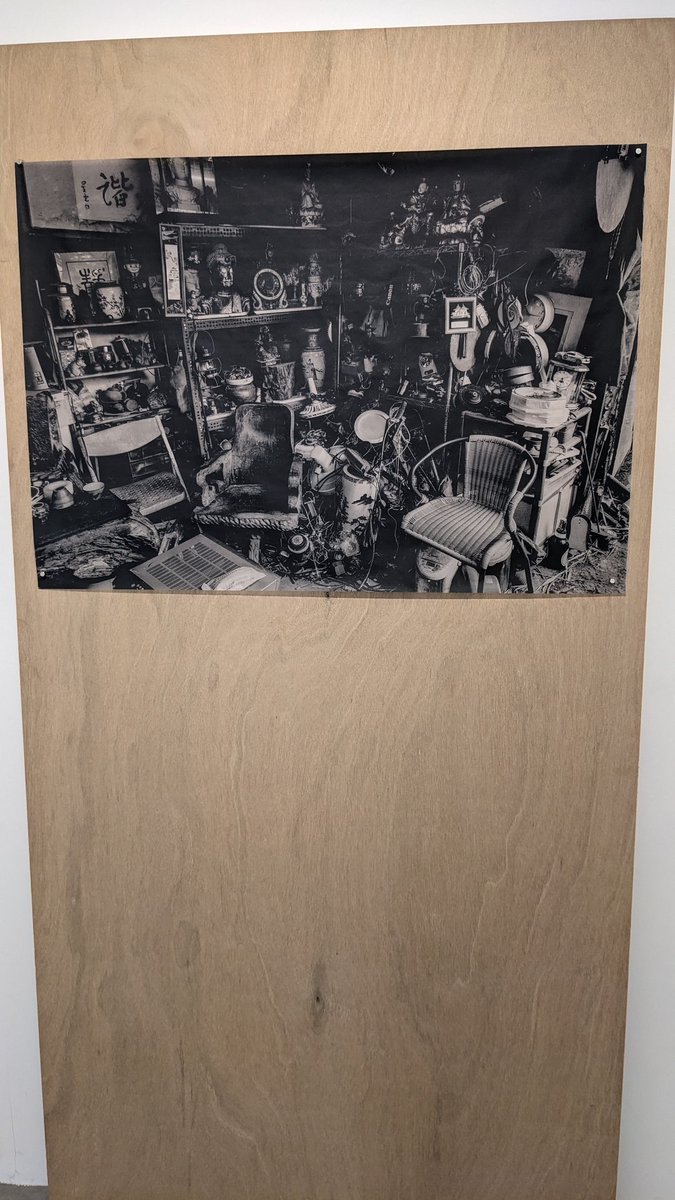 百頭たけし個展『リッスン/レンタル』
作品ごとに撮影場所が台湾か日本か観察しながら見てる