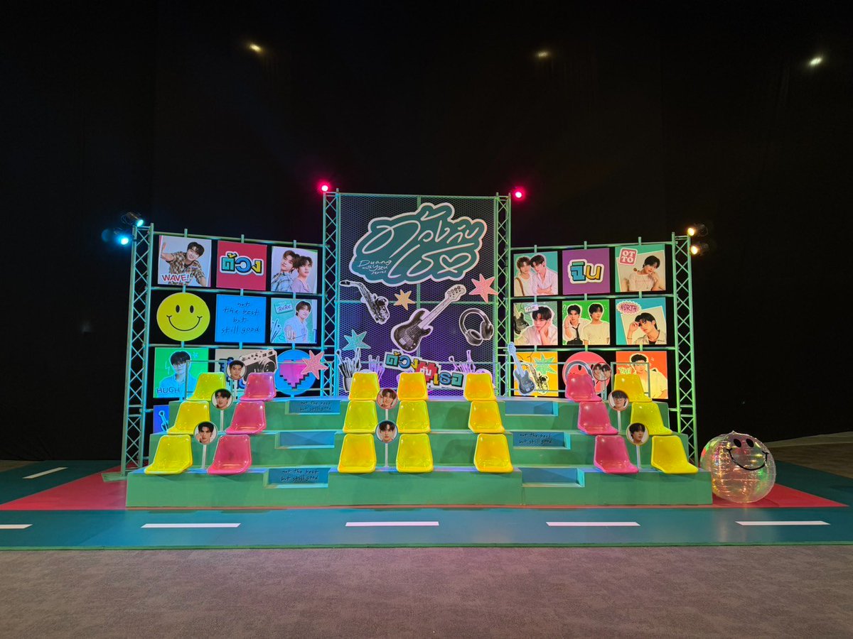 DUANG WITH YOU “Love is all around” Show &amp; Screening 🎨🎸

แล้วยังมีมุมถ่ายภาพ แชะ แชะ 📸 กับเกมสุดสนุกให้ได้ลุ้นรางวัลด้วยน้า ~ 🫶🏻💕 

#มาลาด้วงกันนะเธอ
#ด้วงกับเธอSeries 
#DuangWithYouSeries 
#MandeeWork