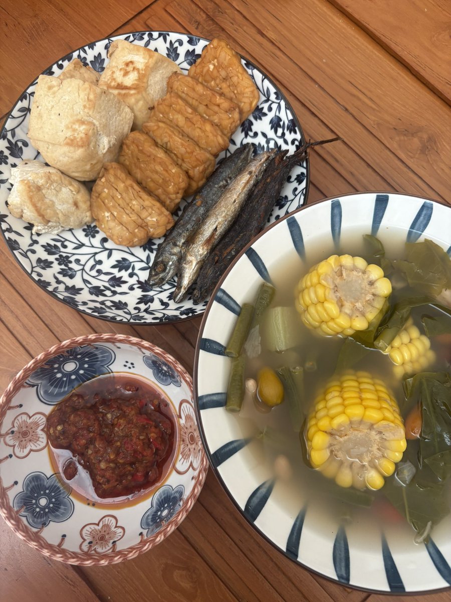 ☁︎ lydiaaa ☁︎ tweet media