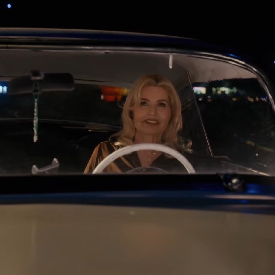 GEENA DAVIS ES SABRINA ADULTA EN #SABCHELLA🥹