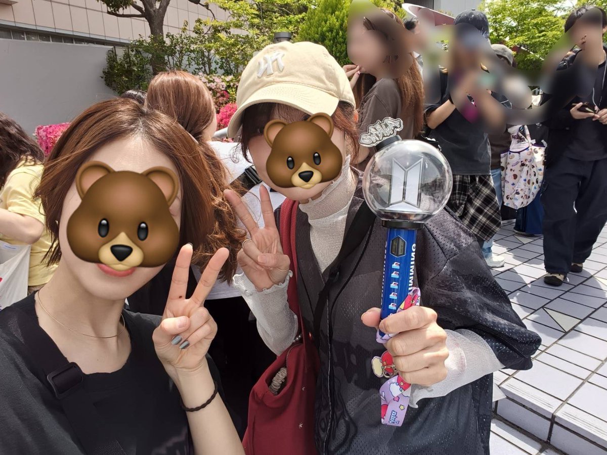 チケットないけどみんなに会えたよ
会えた友達ありがと
今回会えなかった子残念😢
また会おうね！
ワッペンも無事全部交換できました🔥