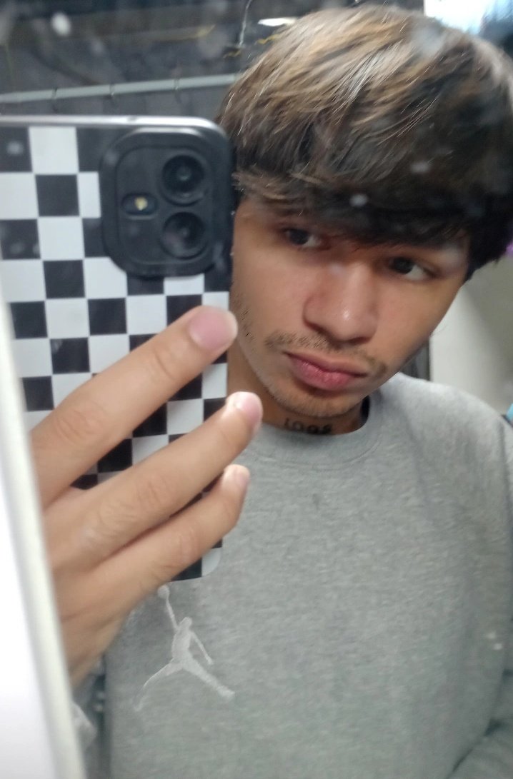 hell.boy.788 tweet media