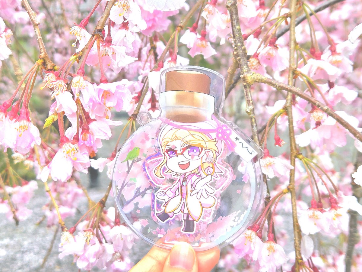 6711ussk's tweet photo. @_IDRAG 
桜の妖精 https://t.co/sdnXoB9yJE