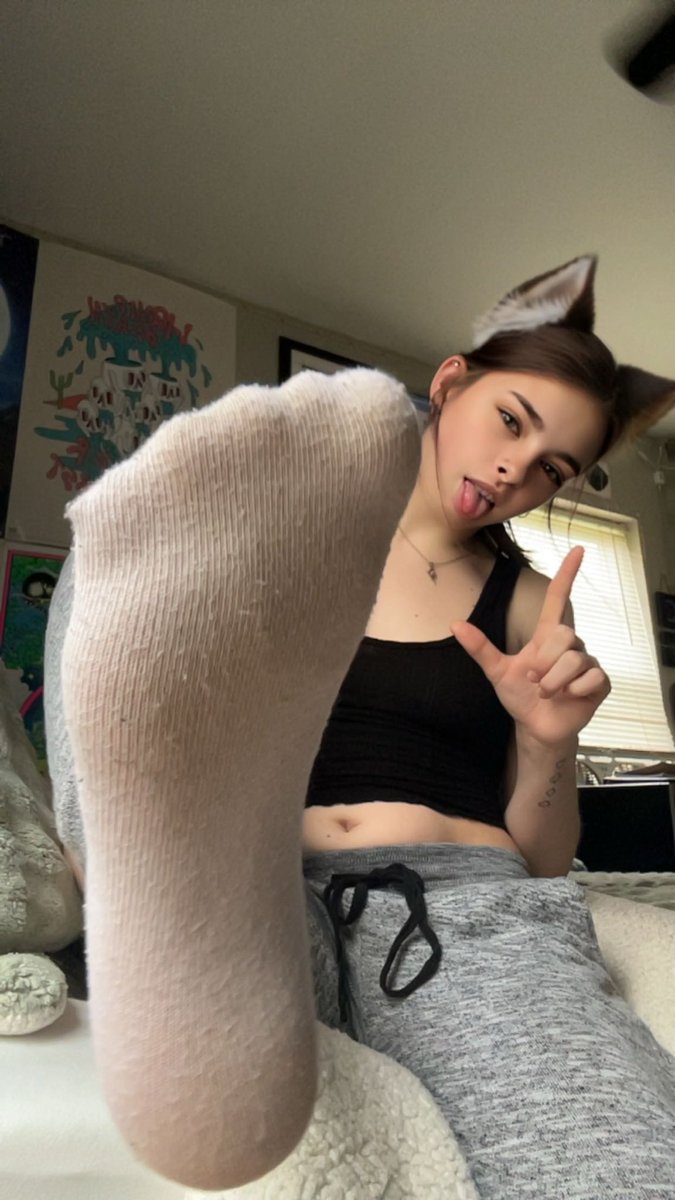 goddess astrid 💋💸 tweet media