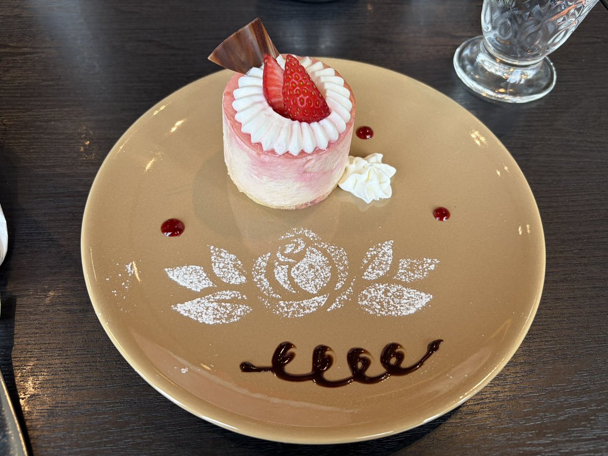 さぁ、本番❗️
＃群馬交響楽団 ＃横山だいすけ さん

きらっきらっなコンサートです✨

一緒に歌ってしまいそう
楽しみであります😊

音を奏でる歓びを噛みしめて♫

皆さまに沢山の笑顔が届きますように✨

＃高崎芸術劇場
＃だいすけお兄さん
＃群響交響楽団