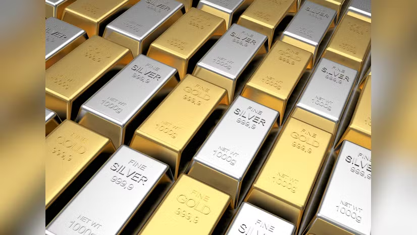 bsindia's tweet image. The #DGFT has authorized 15 major #banks, including #SBI and #HDFC, to import #gold and #silver through March 2029 as per #RBI guidelines.

Read more: mybs.in/2g5QNdZ | @subratapanda