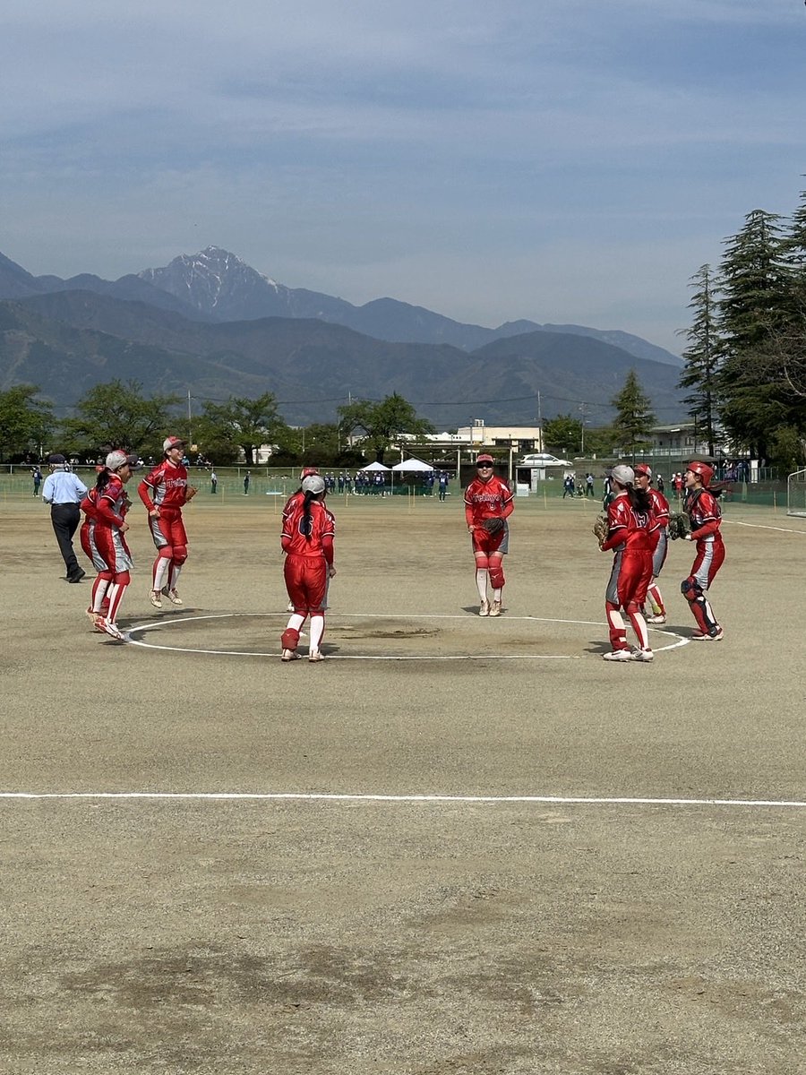 teikyo_softball's tweet photo. 本日は春季大会１回戦が行われました🥎新チームとしての時間は短い中でしたが、無事に初戦を突破することができました✨まだまだ緊張感漂うチームですが、明日も頑張っていきます👊 https://t.co/jwTIWB0iAA