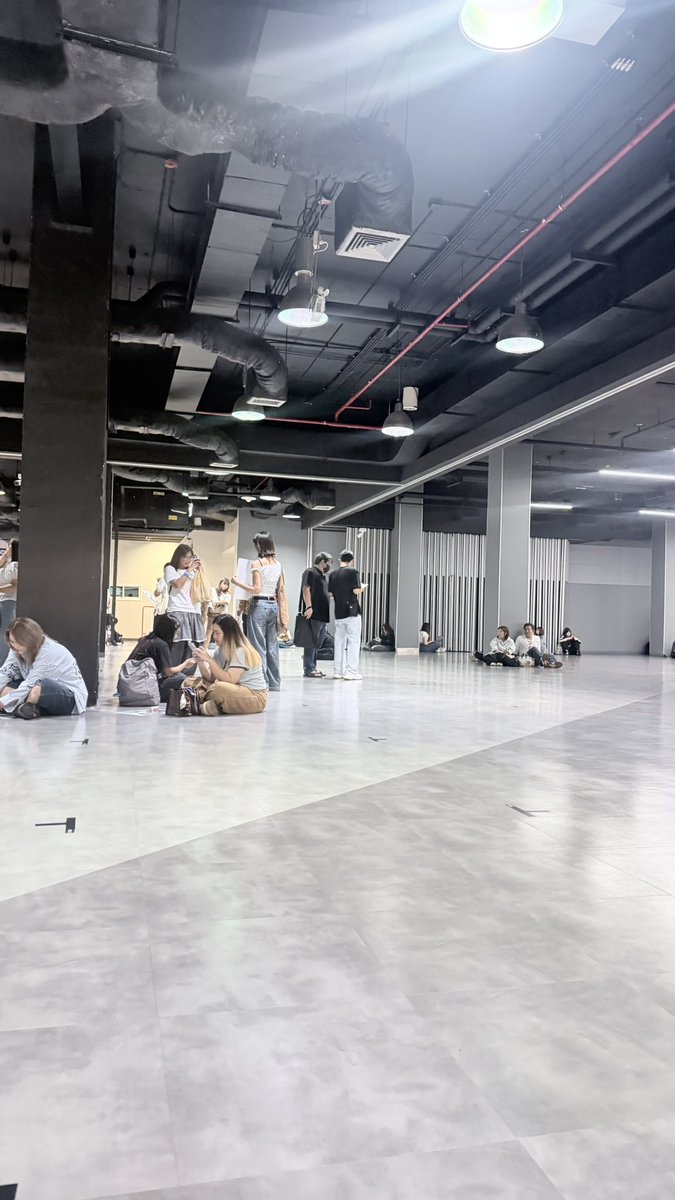 BW.。･:*:･ ⌒♡*:･。 tweet media