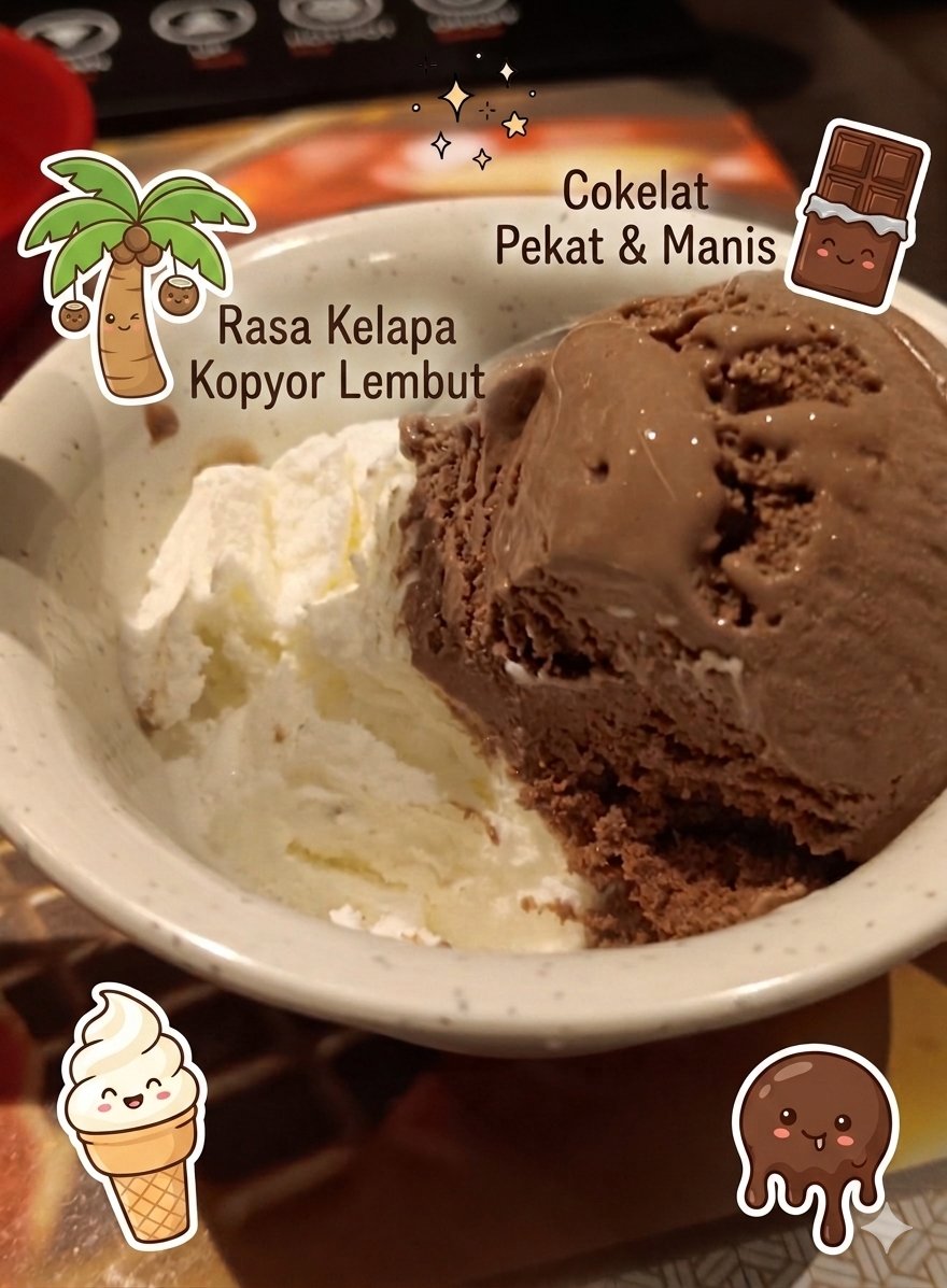 Kalau ke Hachi Grill jangan lupa ambil eskrim yang rasa kelapa kopyor campur cokelat. Enak bangettt🤤