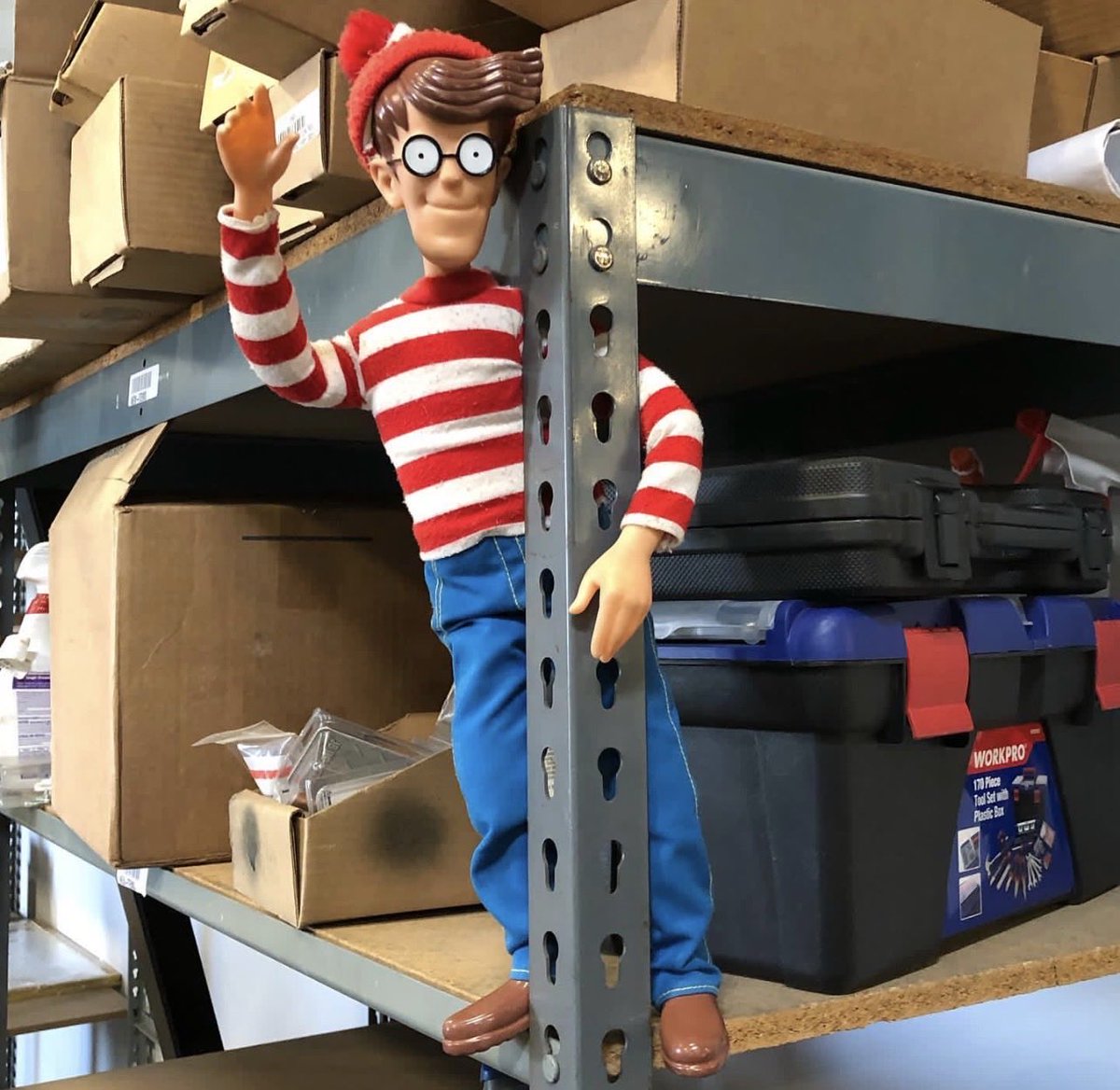 elguerolanchero's tweet image. #whereswaldo