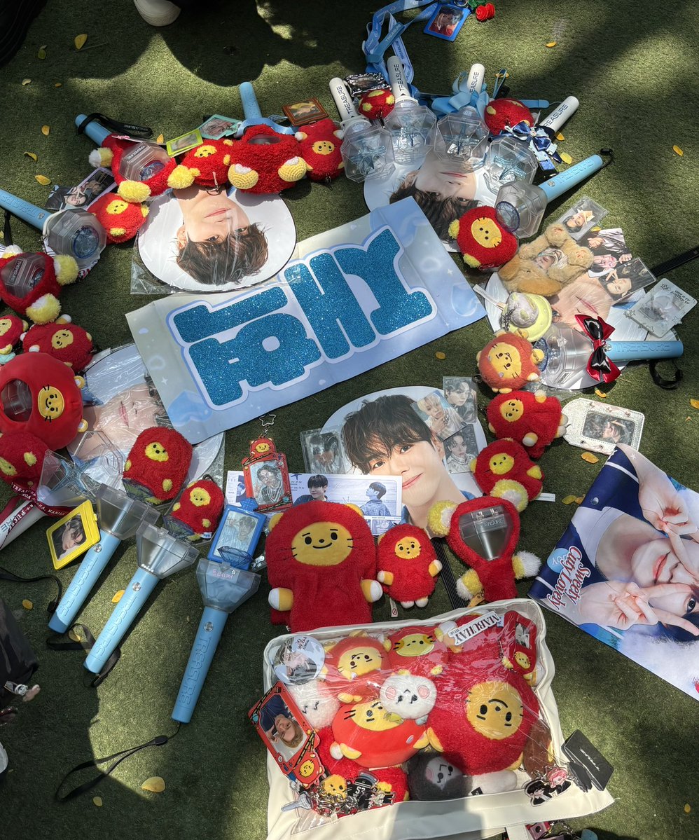 so happy to meet jaengels today 🥰🥰 #lawoocircle

#YOONJAEHYUK #TREASURE_PULSE_ON_IN_MANILA