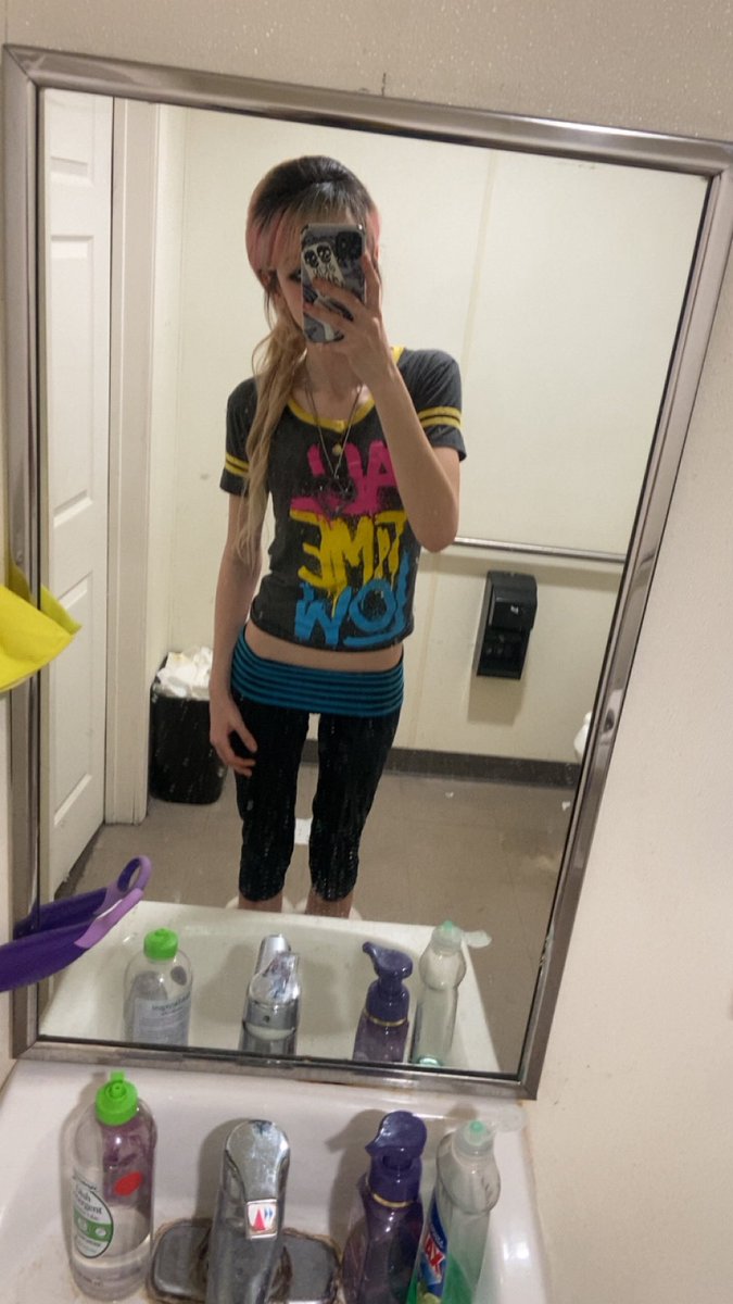 Lanie of edtwt Ი𐑼 tweet media