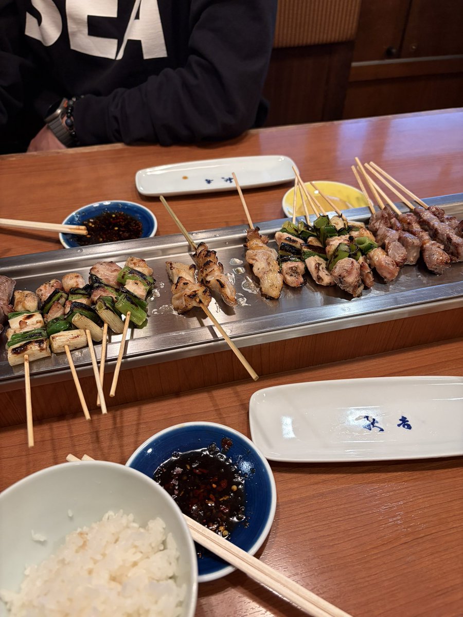 boo_mickeyboy's tweet photo. #秋吉本店　

やっぱここの焼き鳥は
安定の美味さ😋 https://t.co/UeBOVUg5lk