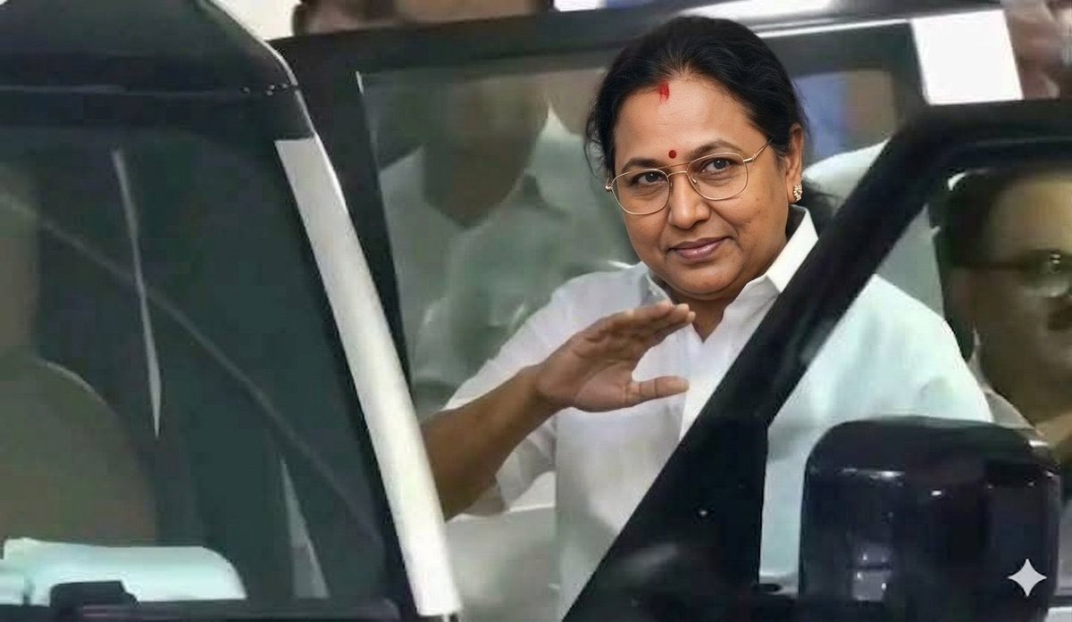 So E. V. Velu’s granddaughter and Vijayakanth’s son, Vijay Prabhakaran, are set to marry soon 👌🏻👌🏻

10 MLA seats, 1 MP seat, ₹300 crore party fund, ₹5 crore car, and a daughter-in-law from a senior minister 🔥. This is one of the “stellar deals” by Premalatha Vijayakanth.

She