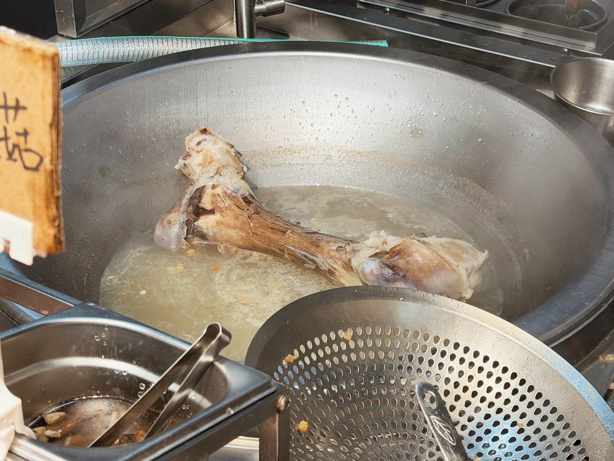 michelle_yu99's tweet image. 正宗东北云南过桥米线🤭 #美食 #FoodieJoy #jilincity #美食分享